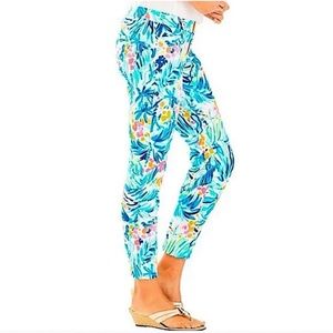 Lilly Pulitzer Kelly Skinny ankle pant.  Print-Serene blue.  Size 14